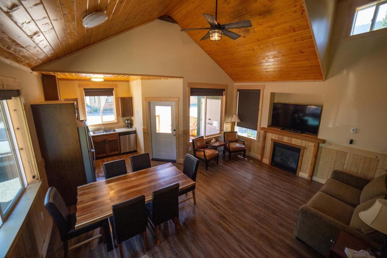 Manning Park Resort Buitenkant foto