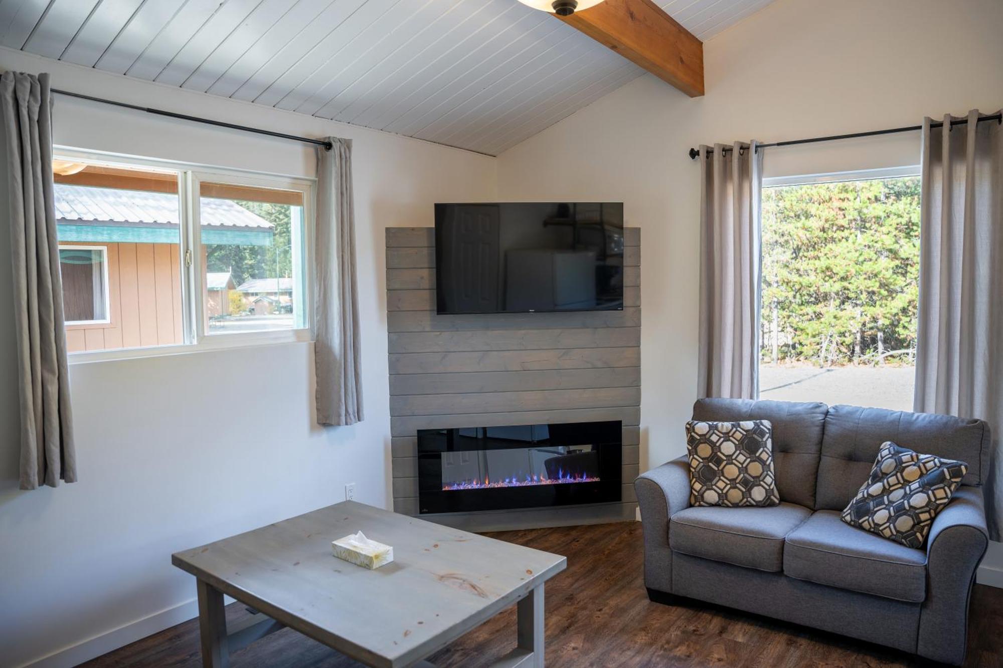 Manning Park Resort Buitenkant foto
