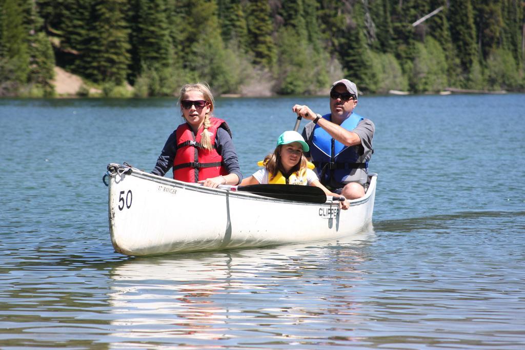 Manning Park Resort Buitenkant foto